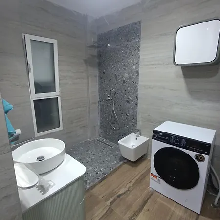 Apartahotel Peleus -suite 1 *