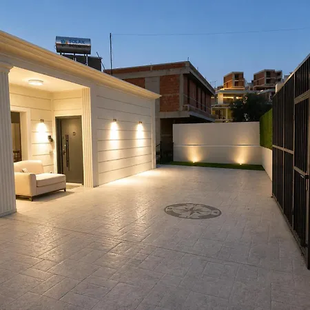 Apartahotel Peleus -suite 1 *